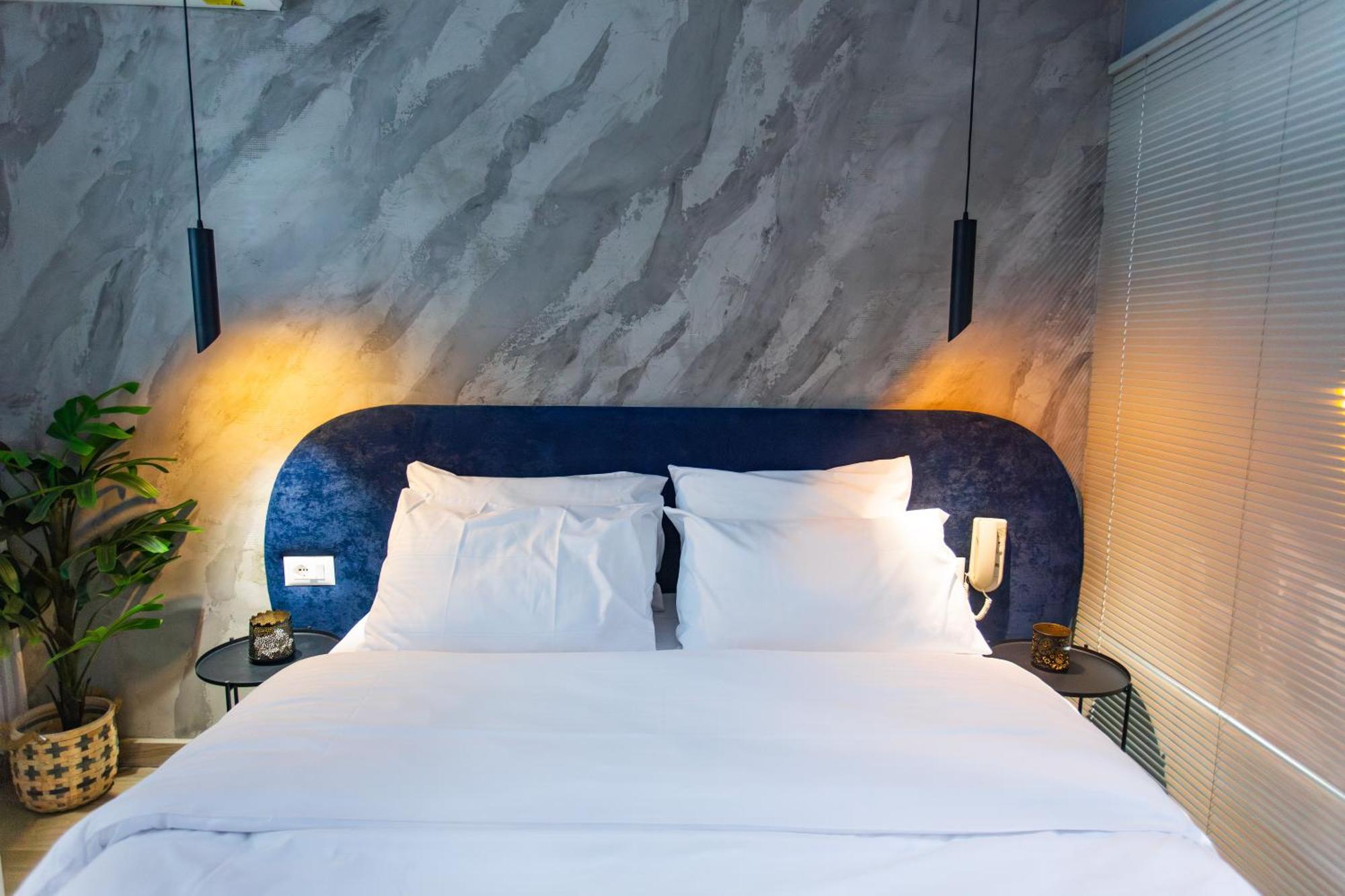 The Bubbles - Jacuzzi Hotel Tirana Extérieur photo