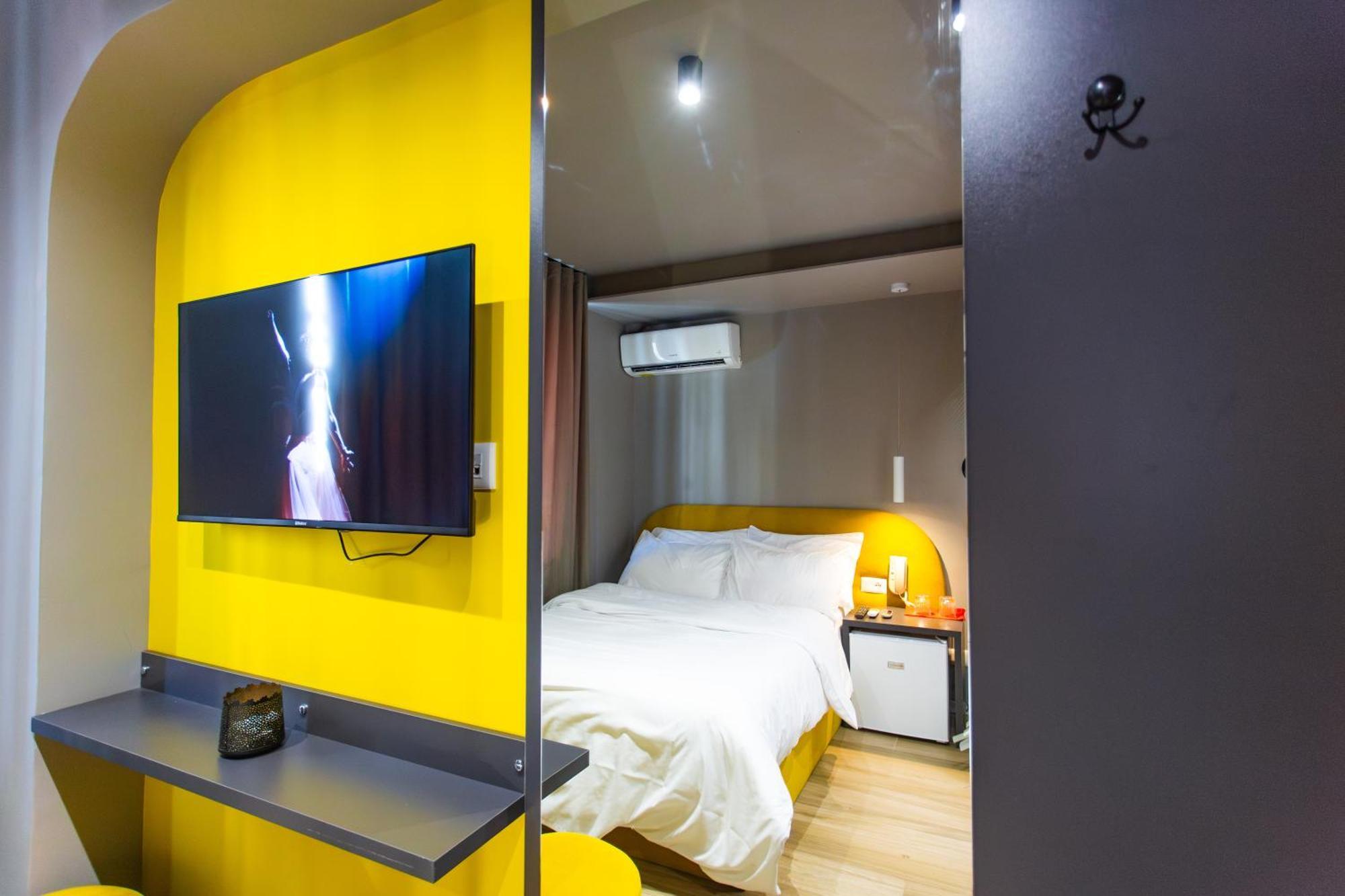 The Bubbles - Jacuzzi Hotel Tirana Extérieur photo